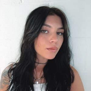 Meet your Posher, Gina